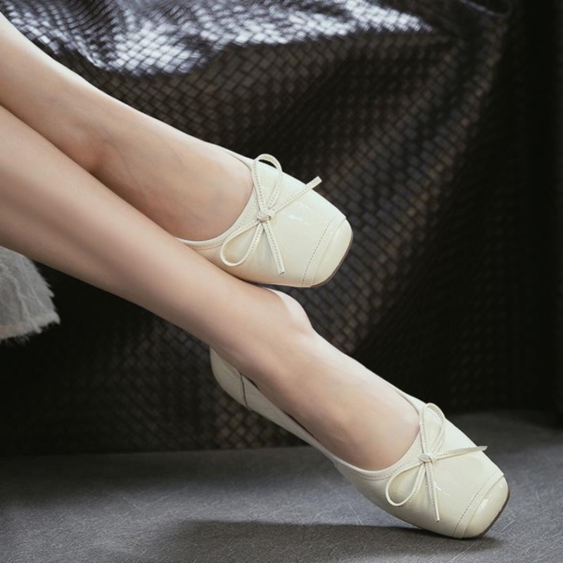 Genuien Leather Round Toe Low  - Women Shoes Japanese Brand avaliação e preço