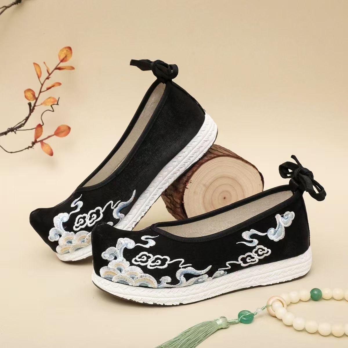 Woman Big Size Embroidered Han - Women'S Shoes Big Feet avaliação e preço