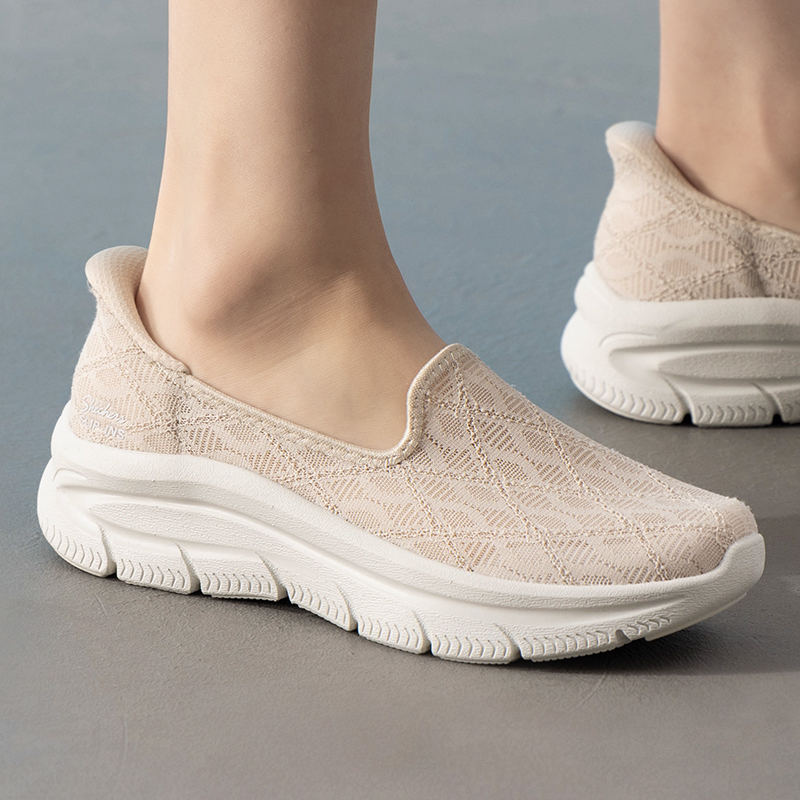 Skechers Women's Sports Shoes  - Women Shoes Skechers avaliação e preço